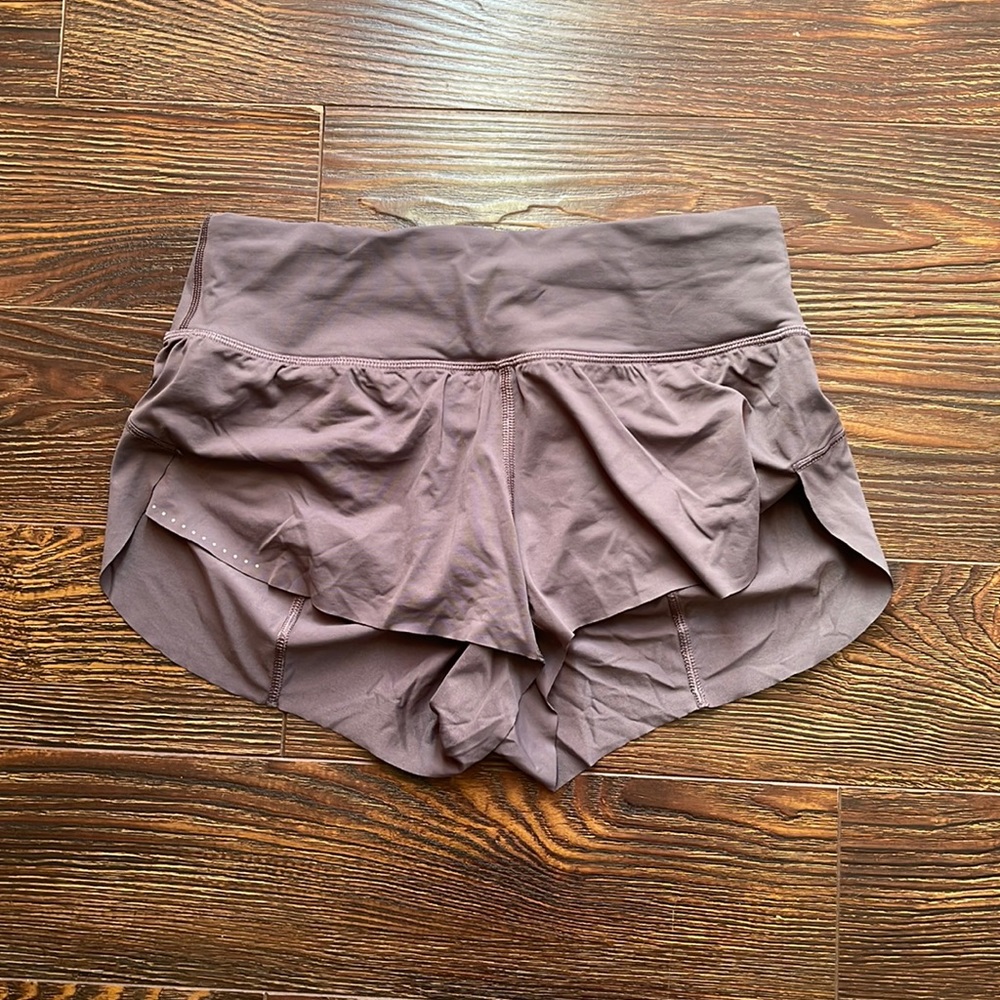 Lululemon Hotty Hot Lined Shorts Size 4